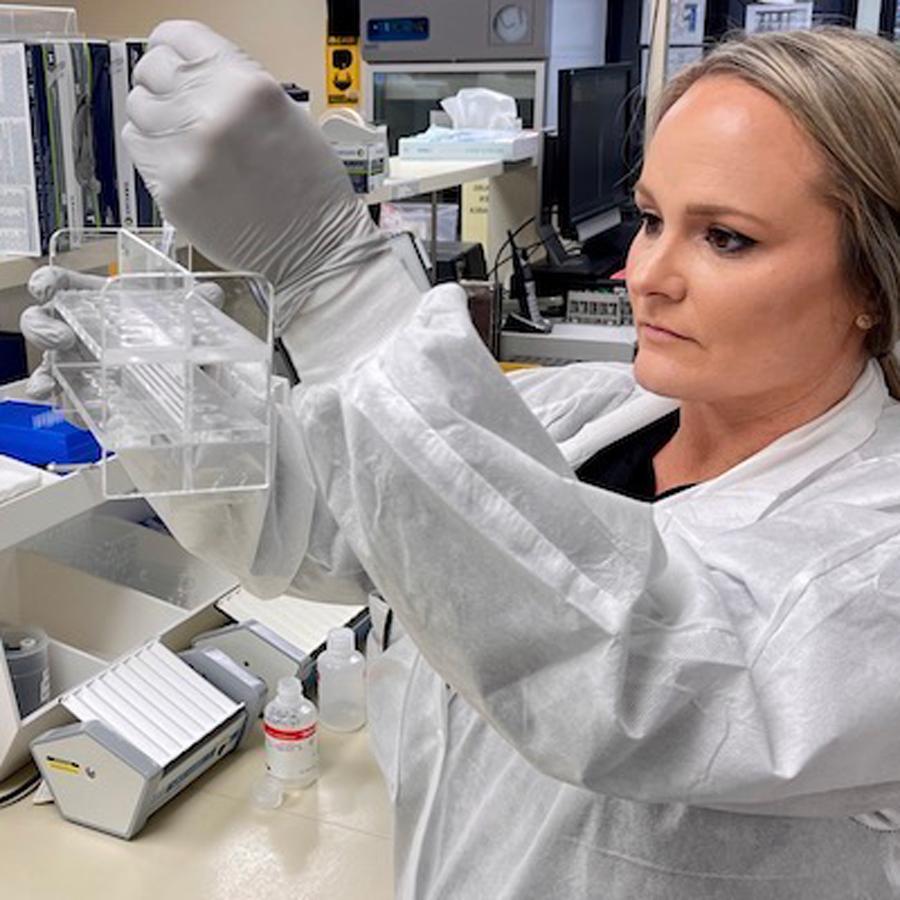 Lara Pellum working in the lab